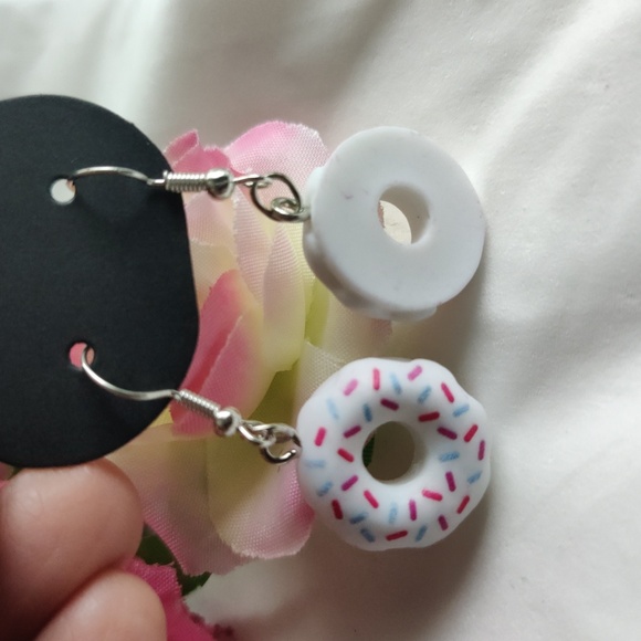 Donuts Earrings Handmade White - Picture 4 of 5